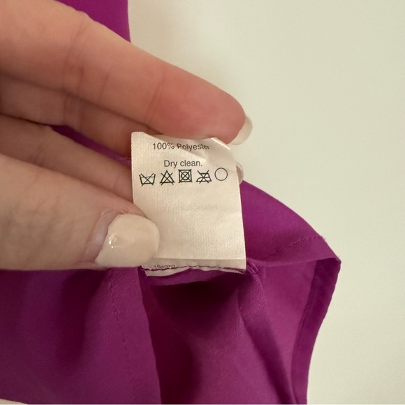 J. Crew Purple Fuchsia Blouse with Ruffle Neck Detail. Sleeveless. Buttons. XS - Picture 5 of 8